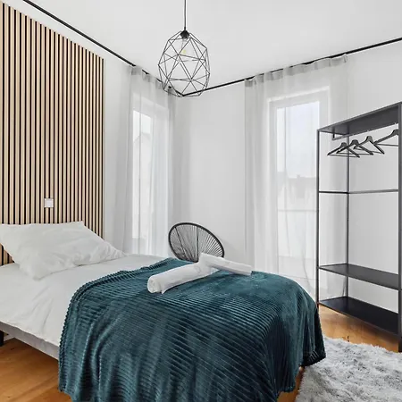 Peakview: Penthouse / Zentrum / Netflix